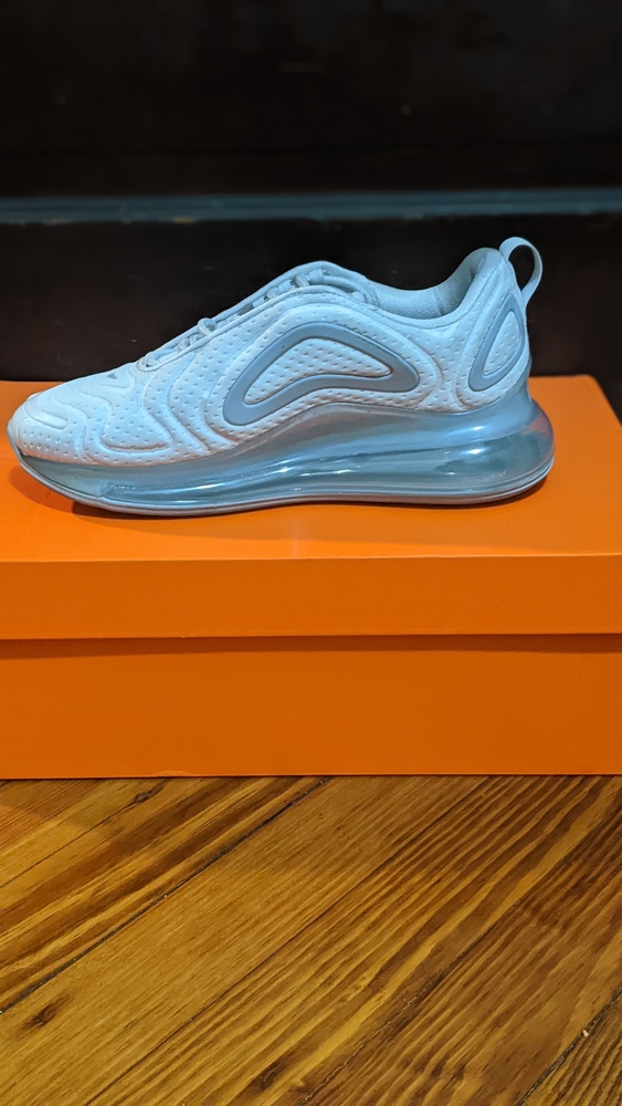 Nike Air Max 720 - Vast Wolf Grey (6.5 men; 8 women) - Picture 2 of 5
